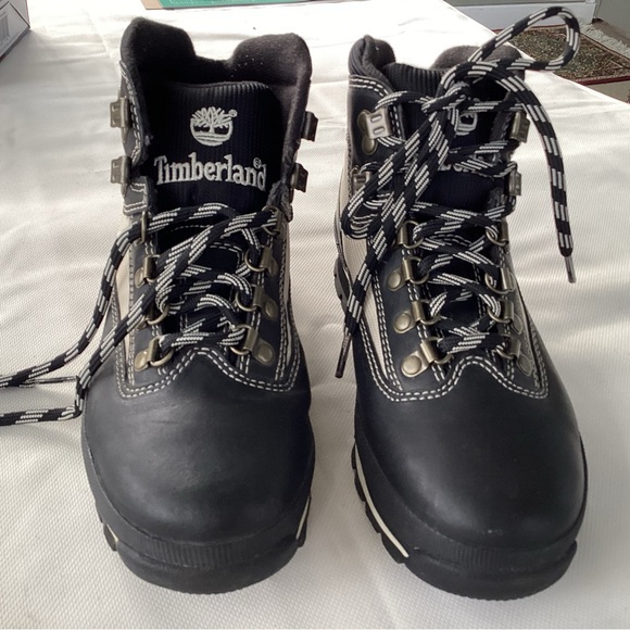 Timberland Shoes - Timberland Hiking Boots size 8, Black and cream lace up, Leather